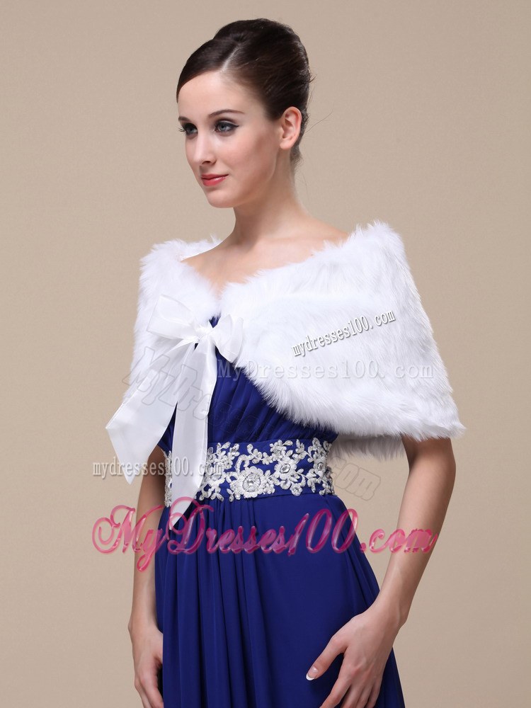 Rabbit Fur Special Occasion / Wedding Shawl In Ivory With Off The Shoulder